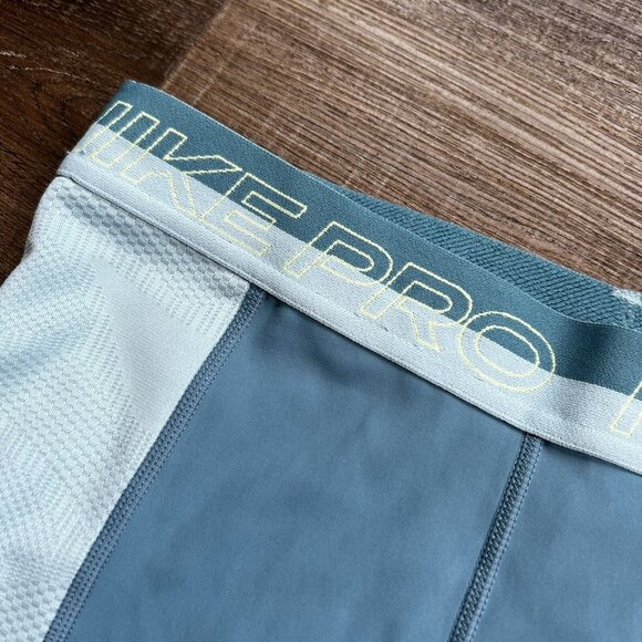 Nike Pro Shorts Training Medium Womens Dri Fit High Rise 3" Blue $40 - Picture 2 of 9
